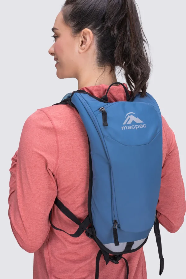 Amp H O 2L Hydration Backpack>Macpac Outlet