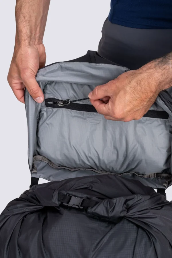 Hesper 52L Hiking Backpack>Macpac Flash Sale