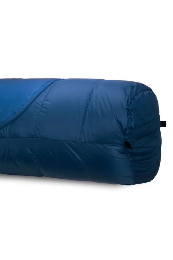 Large Azure 700 Down Sleeping Bag (-11°C)>Macpac Shop